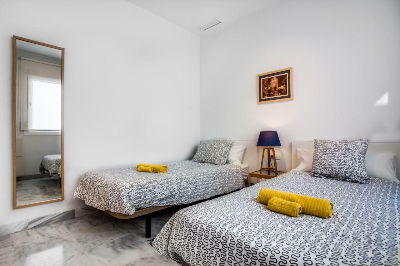Encantador Atico Con Terraza Seville Exterior photo